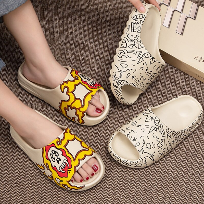 Men Slides Outdoor Designer Brand Summer Cartoon Slippers Women Thick 2022 New Fashion Printed Platform Shoes Non-slip Sandals