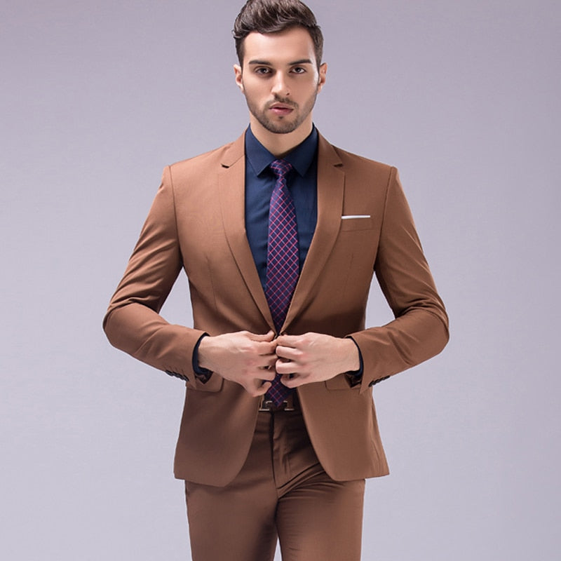 New Fashion Groom Wedding Dress Suit - Men's Casual Business 3-Piece Suit Set, including Blazers, Pants, and Vest. Perfect for Weddings and Special Occasions, this Suit Ensemble exudes Style and Sophistication.