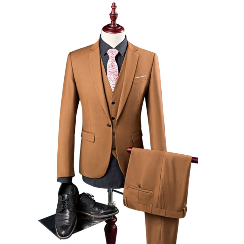 New Fashion Groom Wedding Dress Suit - Men's Casual Business 3-Piece Suit Set, including Blazers, Pants, and Vest. Perfect for Weddings and Special Occasions, this Suit Ensemble exudes Style and Sophistication.