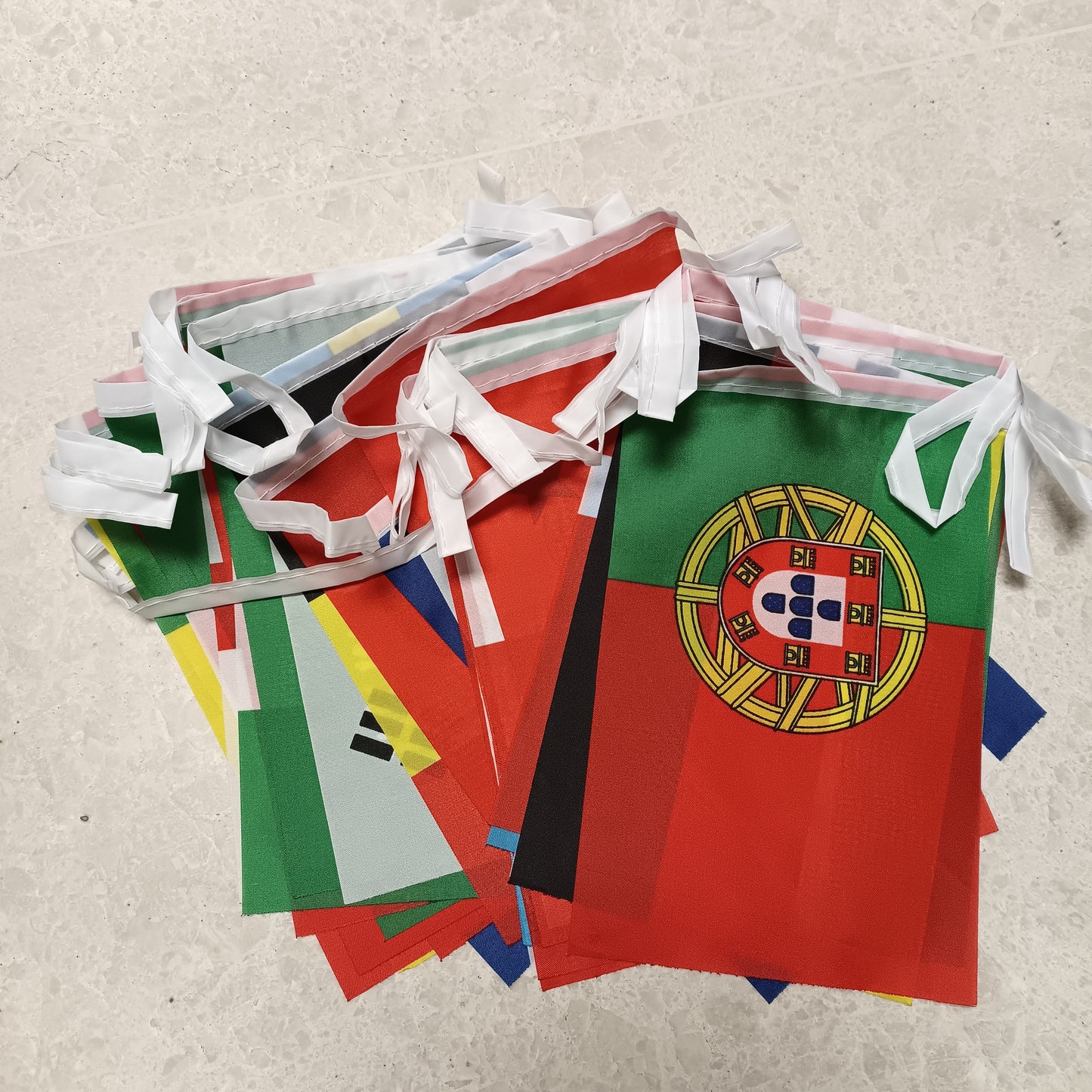 14*21cm String Flags - Small Hanging Flags representing 32 Countries around the World, showcasing the diverse nations and fostering international camaraderie.