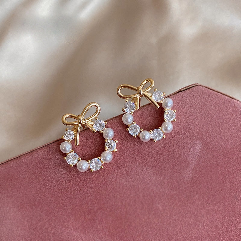 New Inlaid Rhinestone Pearl Stud Earrings Women Personality Fashion Unique Design Earrings Wedding Jewelry Birthday Gift