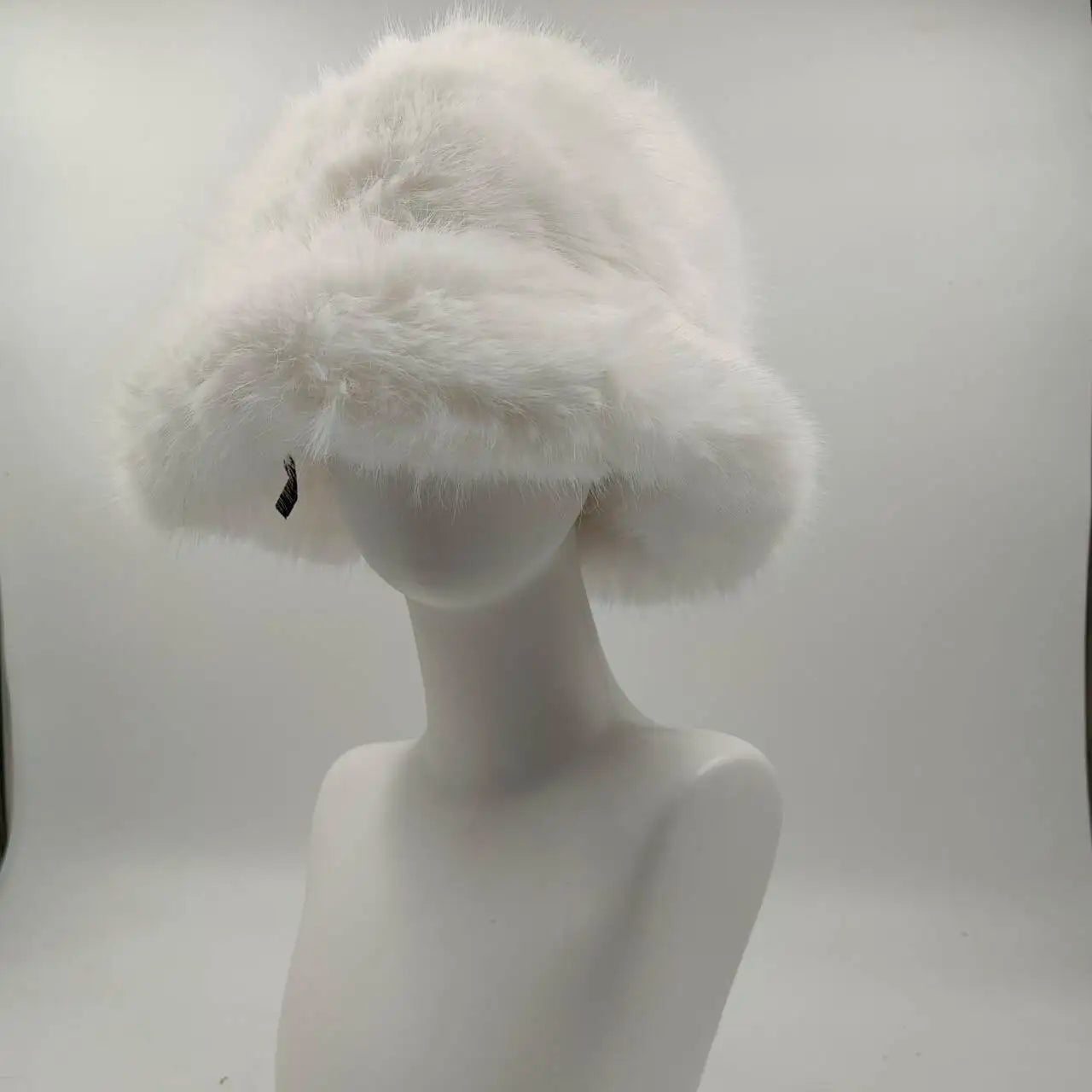 Fluffy Faux Fur Bucket Hat Women Rabbit Fur Warm Thick Plush Winter Hat Lady Luxury Fashion Furry Panama Fisherman Cap